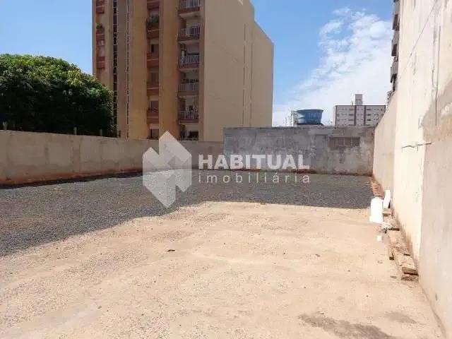 Casa / Sobrado Comercial para Locação em Uberlândia/MG Martins