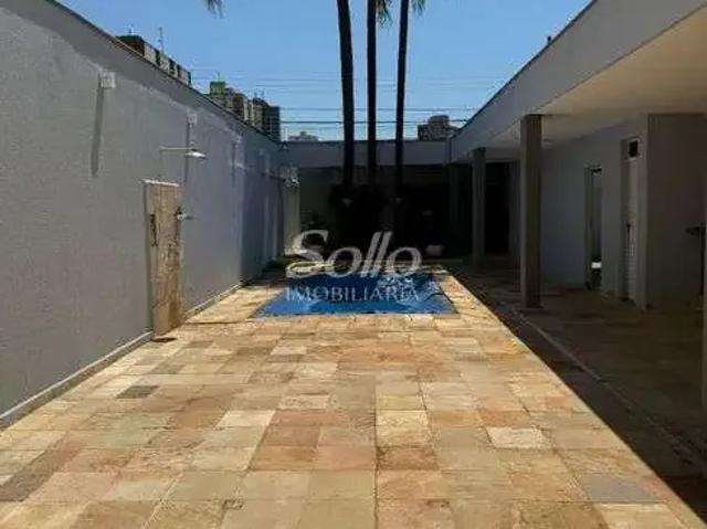 Casa / Sobrado Comercial para Locação em Uberlândia/MG Osvaldo Rezende 3 Quartos