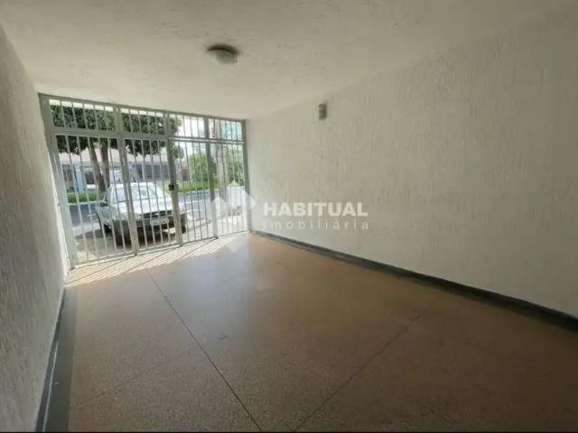 Casa / Sobrado Comercial para Locação em Uberlândia/MG Osvaldo Rezende 2 Quartos