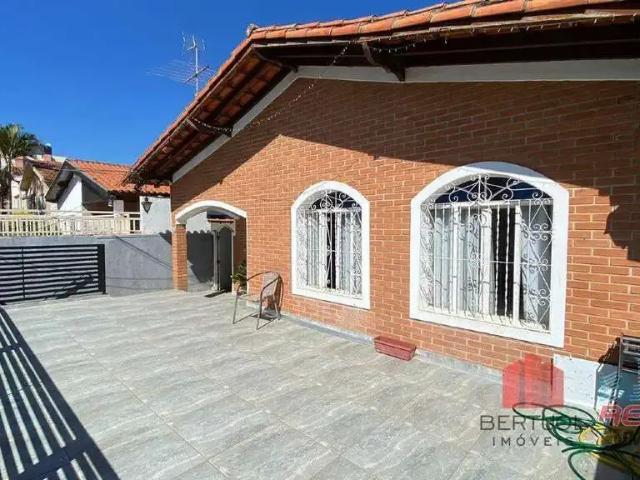 Casa / Sobrado Comercial para Locação em Vinhedo/SP Vila Planalto 3 Quartos