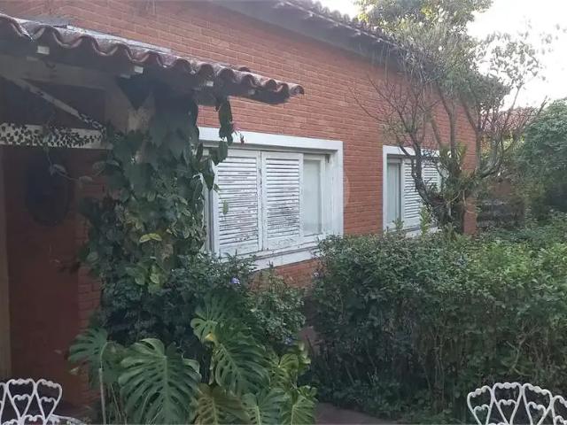 Casa / Sobrado Comercial para Locação em Vinhedo/SP Centro 4 Quartos
