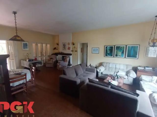 Casa / Sobrado Comercial para Locação em Vinhedo/SP Centro 4 Quartos