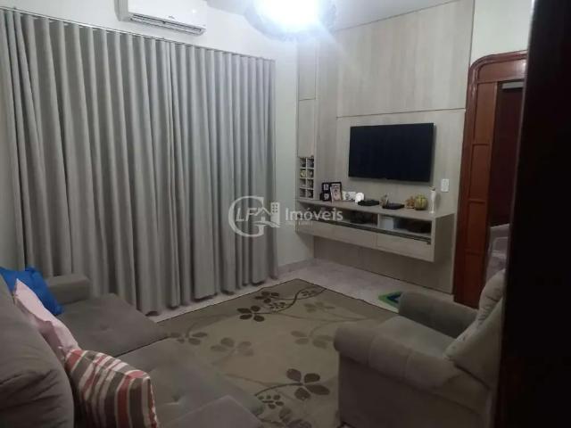 Casa / Sobrado Comercial para Venda em Coxim/MS Centro 3 Quartos