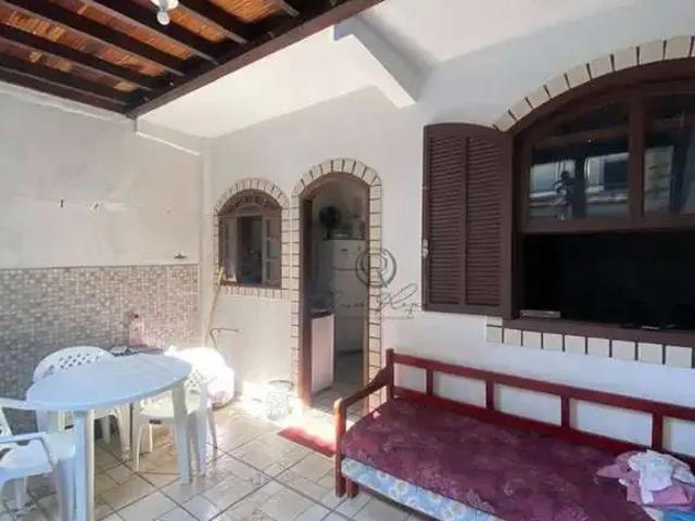 Casa / Sobrado Comercial para Venda em Cabo Frio/RJ Centro 6 Quartos