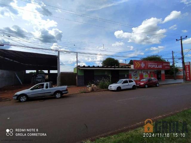 Casa / Sobrado Comercial para Venda em Campo Mourão/PR Jardim Lar Paraná 5 Quartos