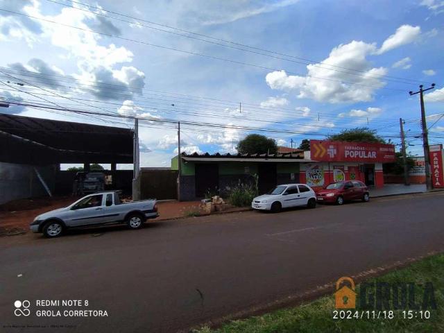 Casa / Sobrado Comercial para Venda em Campo Mourão/PR Jardim Lar Paraná 5 Quartos