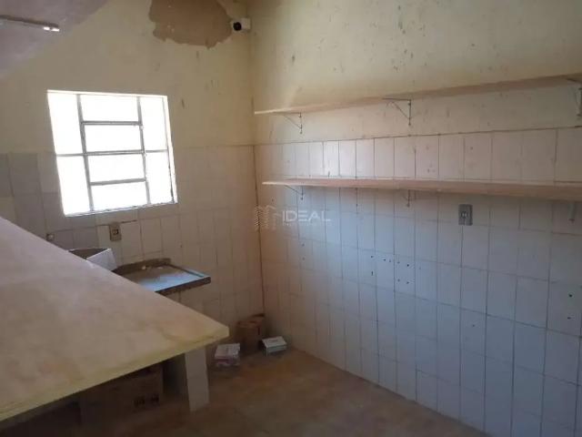 Casa / Sobrado Comercial para Venda em Campos dos Goytacazes/RJ Centro