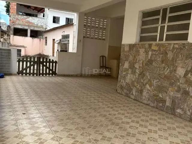 Casa / Sobrado Comercial para Venda em Campos dos Goytacazes/RJ Ips 3 Quartos