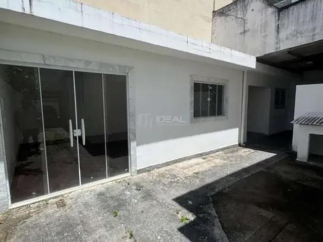 Casa / Sobrado Comercial para Venda em Campos dos Goytacazes/RJ Parque Tamandaré 5 Quartos