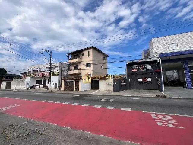 Casa / Sobrado Comercial para Venda em Caraguatatuba/SP Centro 4 Quartos