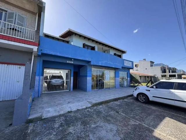 Casa / Sobrado Comercial para Venda em Cidreira/RS Nazaré 4 Quartos