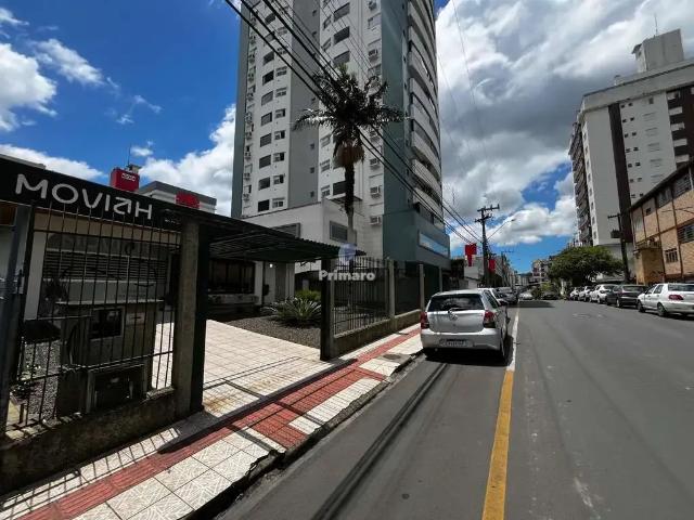 Casa / Sobrado Comercial para Venda em Criciúma/SC Centro 5 Quartos