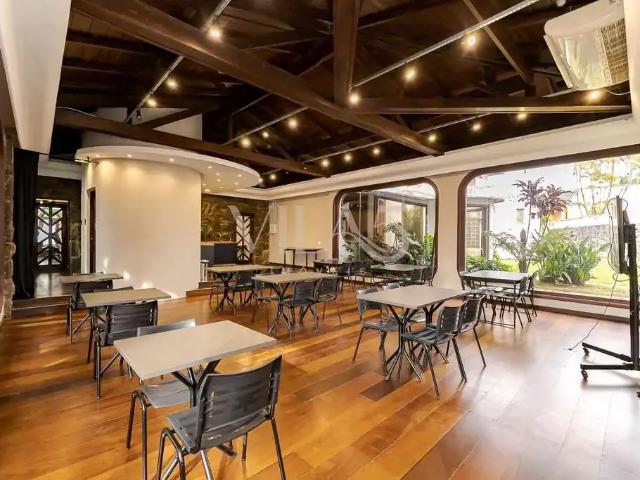 Casa / Sobrado Comercial para Venda em Curitiba/PR Ahú 8 Quartos
