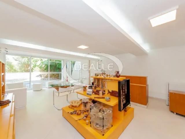 Casa / Sobrado Comercial para Venda em Curitiba/PR Bom Retiro