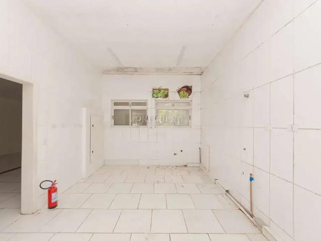 Casa / Sobrado Comercial para Venda em Curitiba/PR Campo Comprido 4 Quartos