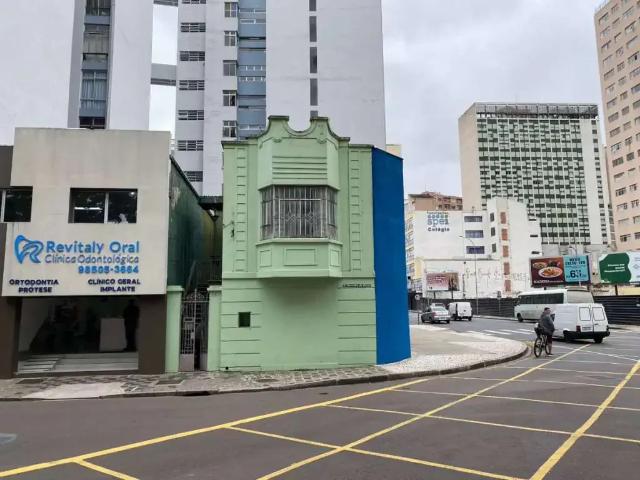 Casa / Sobrado Comercial para Venda em Curitiba/PR Centro 4 Quartos