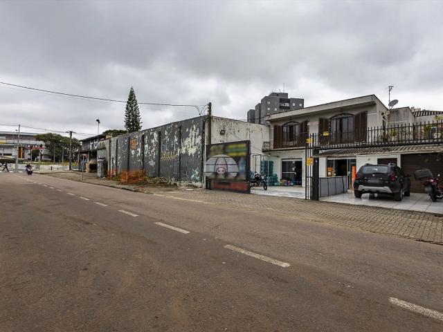 Casa / Sobrado Comercial para Venda em Curitiba/PR Novo Mundo