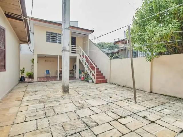 Casa / Sobrado Comercial para Venda em Curitiba/PR Portão 5 Quartos