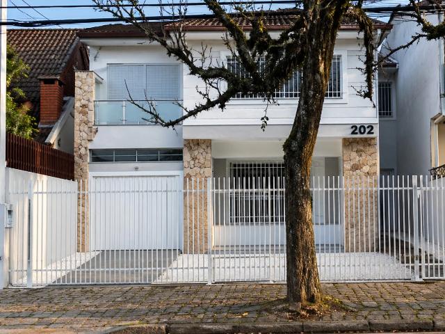 Casa / Sobrado Comercial para Venda em Curitiba/PR Rebouças