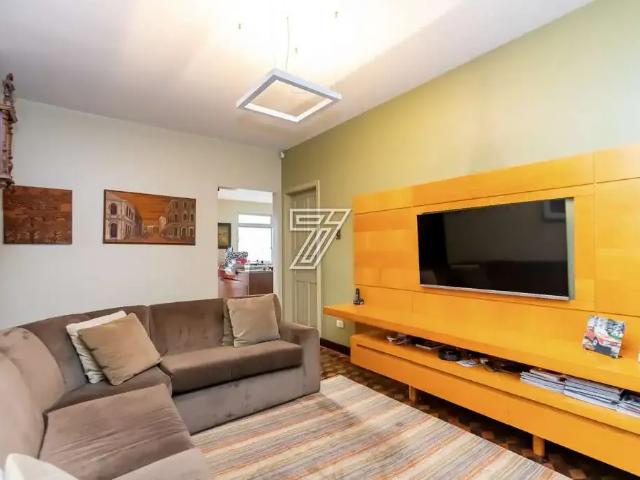 Casa / Sobrado Comercial para Venda em Curitiba/PR Rebouças 2 Quartos