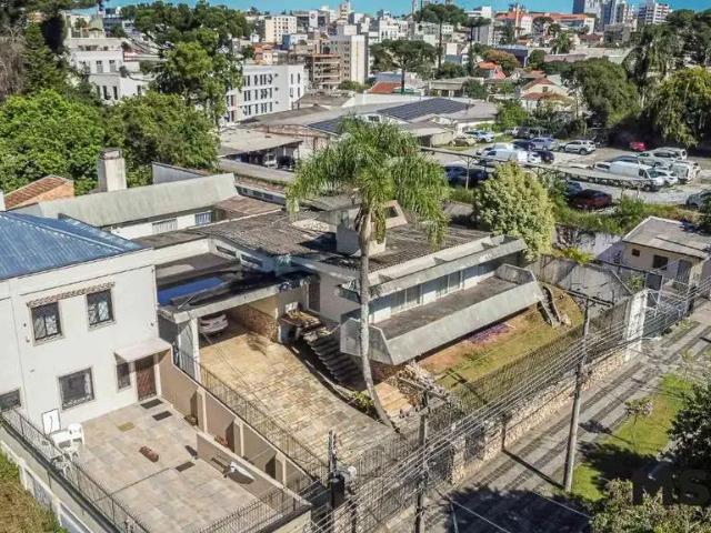 Casa / Sobrado Comercial para Venda em Curitiba/PR São Francisco