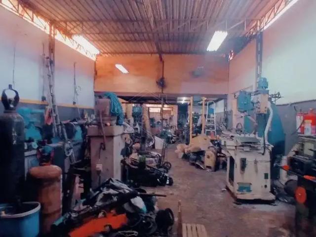 Casa / Sobrado Comercial para Venda em Américo Brasiliense/SP Nova Vila Cerqueira 3 Quartos