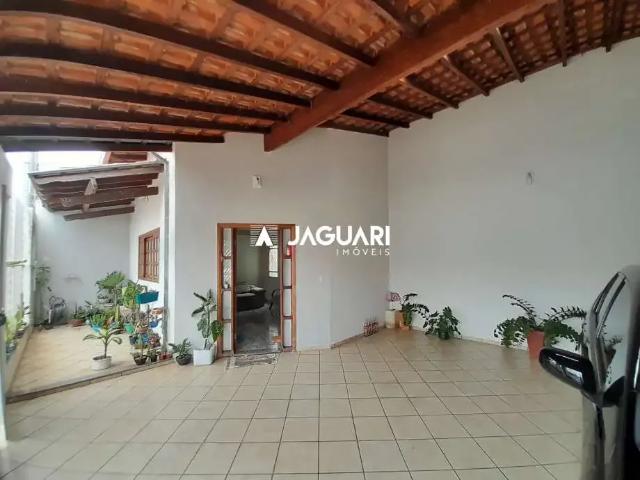 Casa / Sobrado Comercial para Venda em Agudos/SP Jardim Márcia I 3 Quartos
