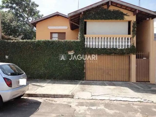 Casa / Sobrado Comercial para Venda em Agudos/SP Jardim São Vicente I 3 Quartos