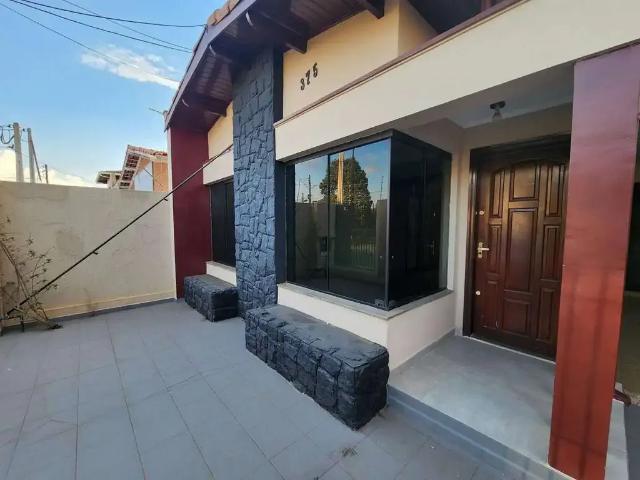 Casa / Sobrado Comercial para Venda em Artur Nogueira/SP Centro 4 Quartos