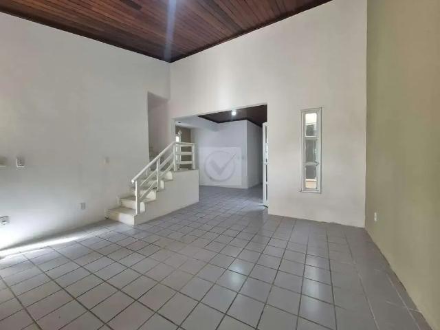 Casa / Sobrado Comercial para Venda em Aracaju/SE Atalaia 4 Quartos
