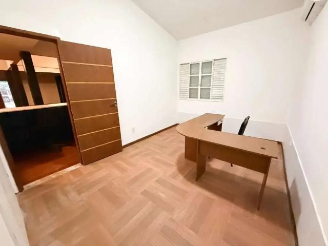 Casa / Sobrado Comercial para Venda em Aracaju/SE Farolândia