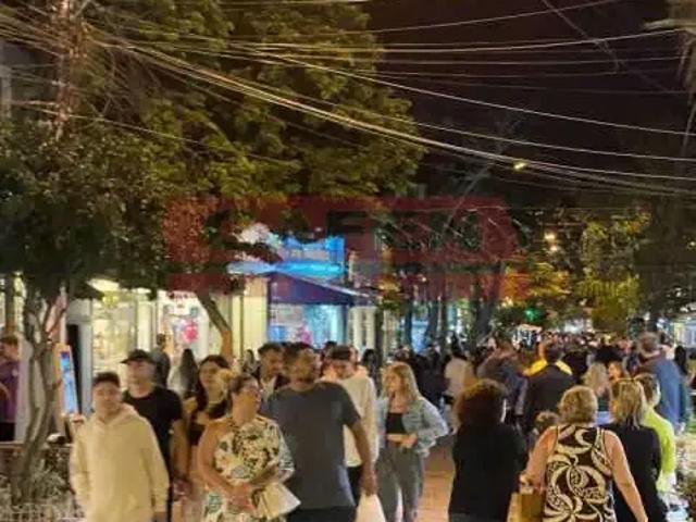 Casa / Sobrado Comercial para Venda em Armação dos Búzios/RJ Centro 4 Quartos