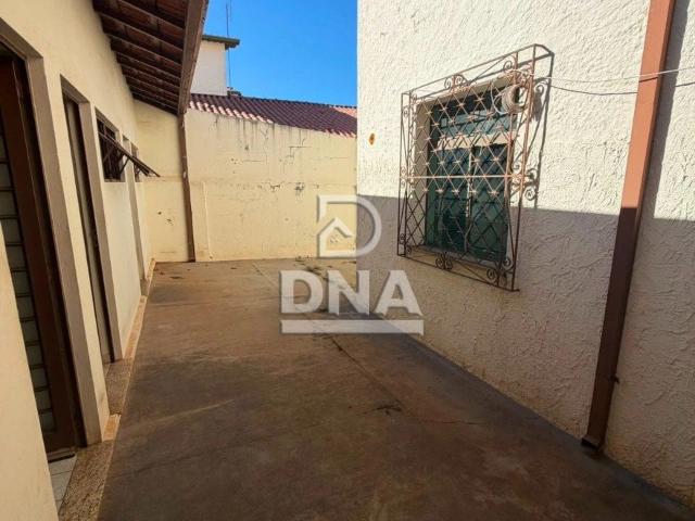 Casa / Sobrado Comercial para Venda em Botucatu/SP Centro