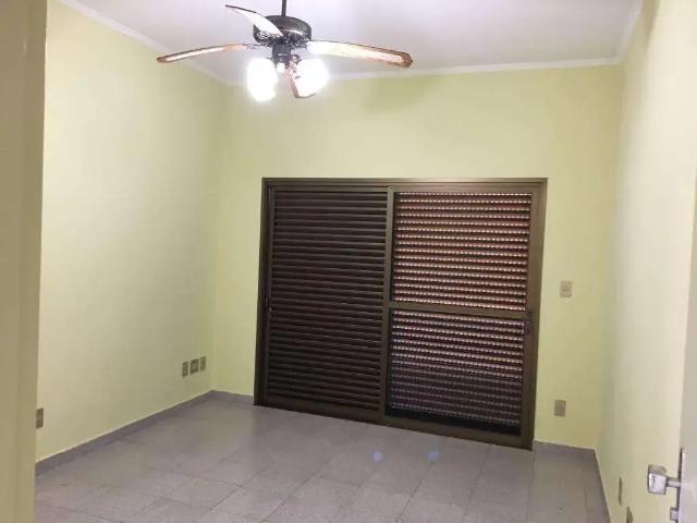 Casa / Sobrado Comercial para Venda em Batatais/SP Centro 3 Quartos