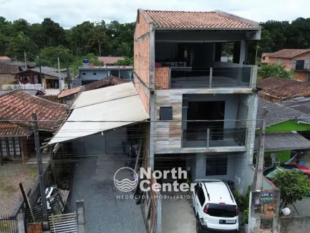 Casa / Sobrado Comercial para Venda em Balneário Barra do Sul/SC Costeira 3 Quartos