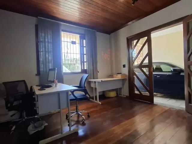 Casa / Sobrado Comercial para Venda em Belo Horizonte/MG Itapoã 5 Quartos