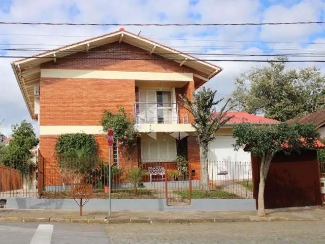 Casa / Sobrado Comercial para Venda em Bento Gonçalves/RS Jardim Glória 4 Quartos