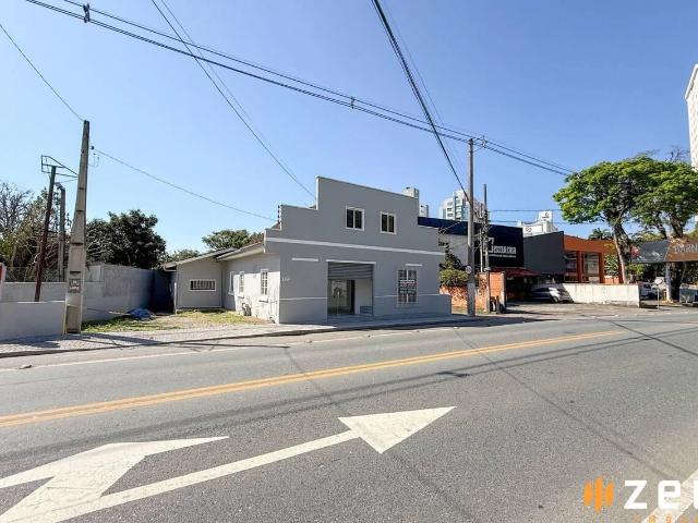 Casa / Sobrado Comercial para Venda em Blumenau/SC Velha 4 Quartos