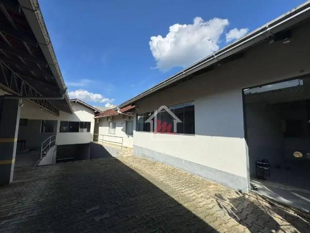 Casa / Sobrado Comercial para Venda em Blumenau/SC Velha