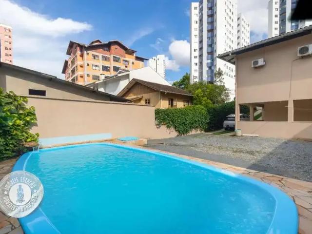 Casa / Sobrado Comercial para Venda em Blumenau/SC Vila Nova 3 Quartos