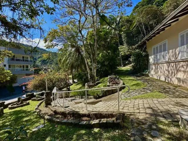 Casa / Sobrado Comercial para Venda em Blumenau/SC Ribeirão Fresco 5 Quartos