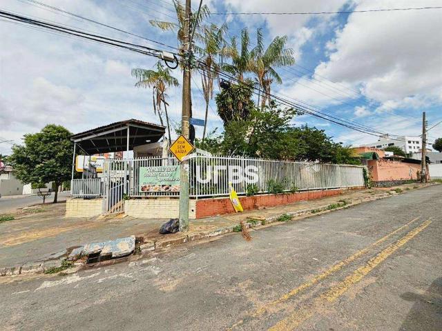 Casa / Sobrado Comercial para Venda em Goiânia/GO Setor Sul 3 Quartos