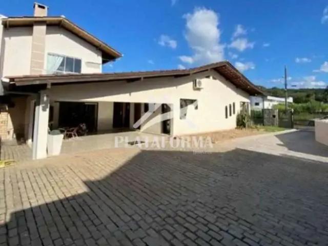 Casa / Sobrado Comercial para Venda em Gaspar/SC Coloninha 4 Quartos