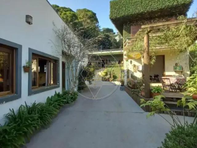 Casa / Sobrado Comercial para Venda em Guaraqueçaba/PR Centro