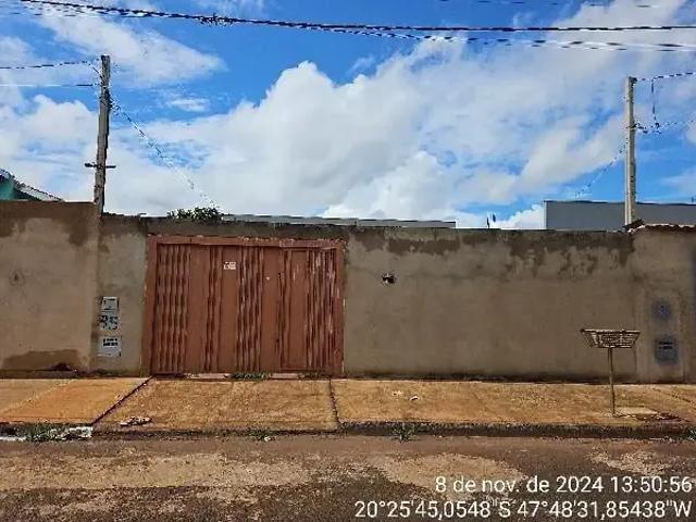 Casa / Sobrado Comercial para Venda em Guará/SP Centro 3 Quartos