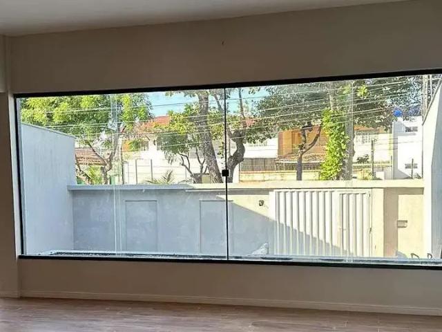 Casa / Sobrado Comercial para Venda em Fortaleza/CE Cambeba 4 Quartos