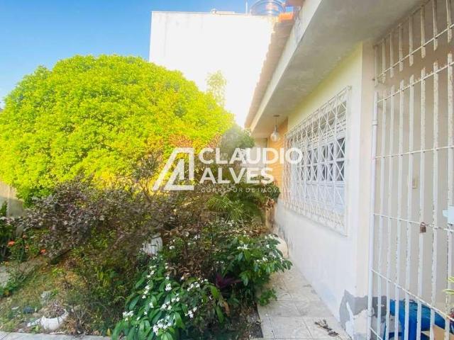 Casa / Sobrado Comercial para Venda em Feira de Santana/BA São João 3 Quartos