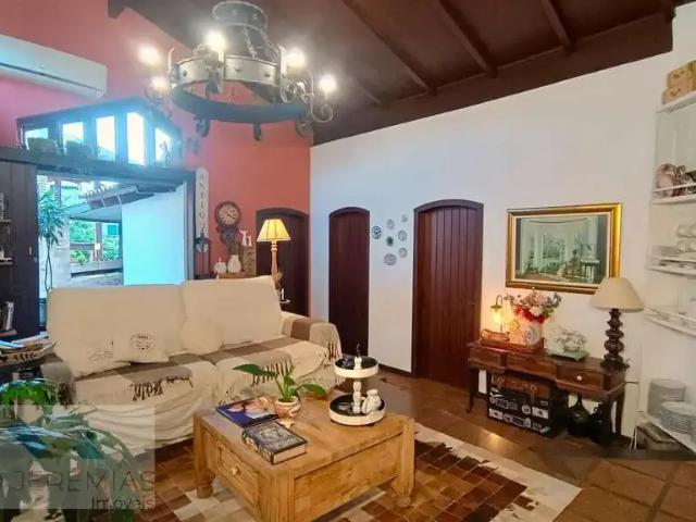 Casa / Sobrado Comercial para Venda em Florianópolis/SC Canasvieiras 15 Quartos
