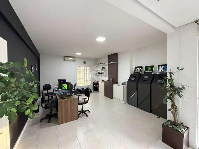 Casa / Sobrado Comercial para Venda em Florianópolis/SC João Paulo 4 Quartos