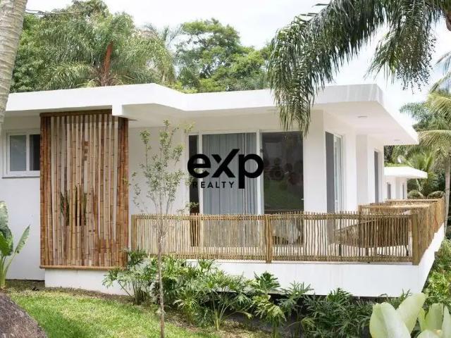 Casa / Sobrado Comercial para Venda em Ilhabela/SP Praia do Veloso
